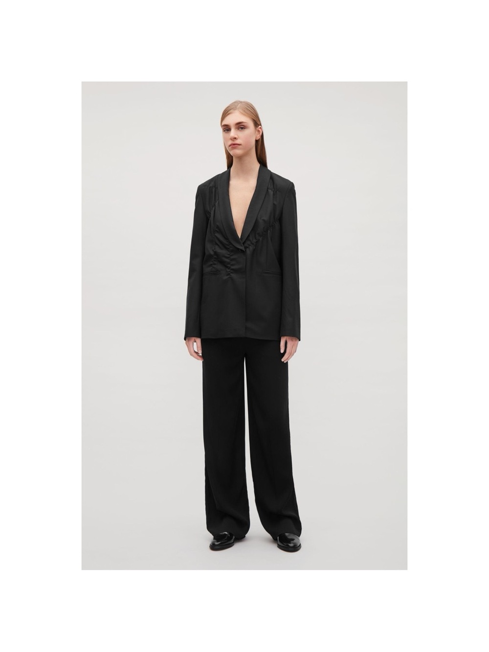COS wool black blazer with gathered details - Picture 3 of 15